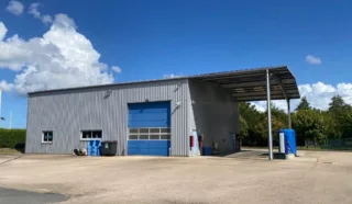  LOCAUX D'ACTIVITÉS ET TERRAIN 285 M² MORLAIX