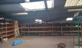  LOCAUX D'ACTIVITES 1 673 m² CHATEAUNEUF-DU-FAOU