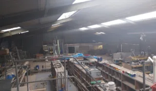  LOCAUX D'ACTIVITES 1 673 m² CHATEAUNEUF-DU-FAOU