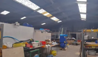  LOCAUX D'ACTIVITES 1 673 m² CHATEAUNEUF-DU-FAOU