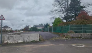  LOCAUX D'ACTIVITES 1 673 m² CHATEAUNEUF-DU-FAOU