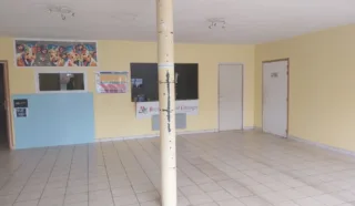  LOCAUX D'ACTIVITES 1 673 m² CHATEAUNEUF-DU-FAOU