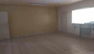  LOCAUX D'ACTIVITES 1 673 m² CHATEAUNEUF-DU-FAOU