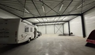  LOCAUX D'ACTIVITÉS 360 M² LE BIGNON