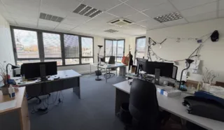  BUREAUX 273 m² SAINT-GREGOIRE
