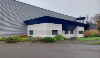  LOCAUX D'ACTIVITÉS 1 500 M² SAINTE LUCE SUR LOIRE