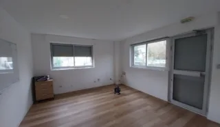  LOCAUX D'ACTIVITÉS 377 M² SAINT NAZAIRE