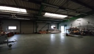  LOCAUX D'ACTIVITÉS 377 M² SAINT NAZAIRE