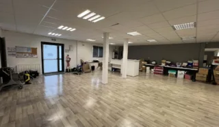  CELLULE D'ACTIVITES VEZIN-LE-COQUET 150 m²