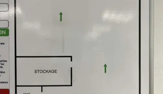  CELLULE D'ACTIVITES VEZIN-LE-COQUET 150 m²