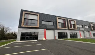  LOCAUX D'ACTIVITÉS 312 M² SAINT ETIENNE DE MONTLUC