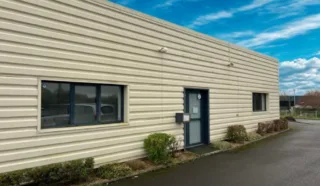 CELLULE D'ACTIVITES VEZIN-LE-COQUET 150 m²