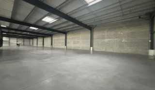  LOCAUX D'ACTIVITÉS 756 M² SAINT ETIENNE DE MONTLUC