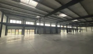  LOCAUX D'ACTIVITÉS 756 M² SAINT ETIENNE DE MONTLUC