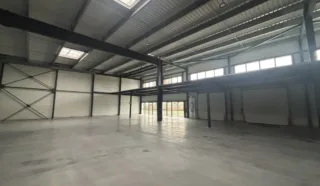  LOCAUX D'ACTIVITÉS 756 M² SAINT ETIENNE DE MONTLUC