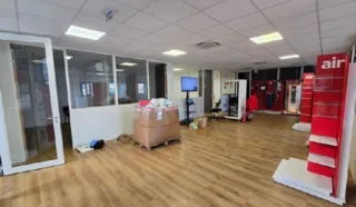  LOCAUX D'ACTIVITÉS 1 250 M² NANTES