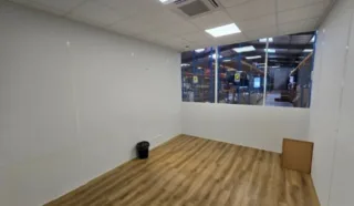  LOCAUX D'ACTIVITÉS 1 250 M² NANTES