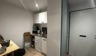  LOCAUX COMMERCIAUX 93 M² REZE