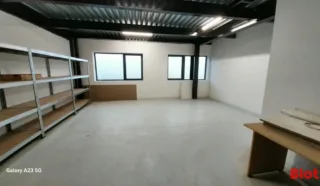  LOCAL D'ACTIVITES SAINT-JOUAN-DES-GUERETS 491 m²