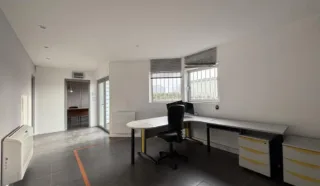  LOCAUX D'ACTIVITÉS 712 M² LA PLANCHE