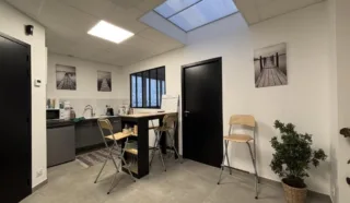  LOCAUX D'ACTIVITÉS 234 M² MONTBERT