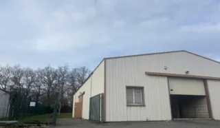  LOCAUX D'ACTIVITÉS 400 M² CORDEMAIS