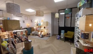  LOCAUX COMMERCIAUX 157 M² NANTES