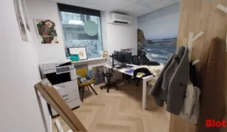  LOCAUX COMMERCIAUX 157 M² NANTES