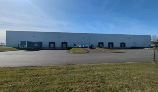  ENTREPOT LOGISTIQUE FOUGERES 6000 m²