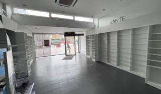  LOCAL COMMERCIAL 85 m² LORIENT