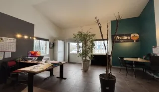  LOCAUX D'ACTIVITES 150 M² LE BIGNON