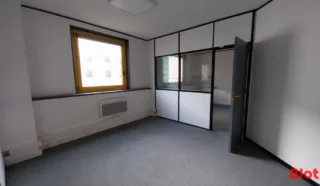  BUREAUX 205 M² NANTES