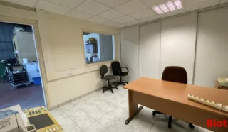  LOCAUX D'ACTIVITÉS 250 M² BESNE