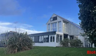  LOCAUX COMMERCIAUX 485 M² SAINT BREVIN LES PINS