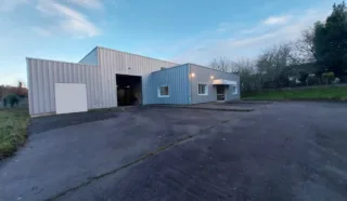  LOCAUX D'ACTIVITES 971 m² BENODET