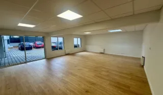  BUREAUX 87 m² RENNES