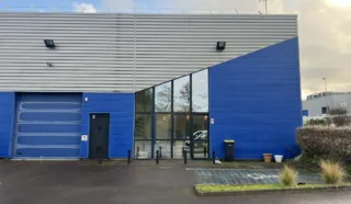  Locaux d'activités 450 m² RENNES ZI SUD EST CESSON