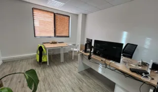  Locaux d'activités 450 m² RENNES ZI SUD EST CESSON