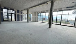  BUREAUX NEUFS 177 M² REZE