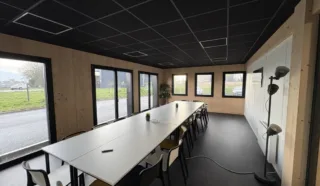  BUREAUX 230 m² PLOUDANIEL