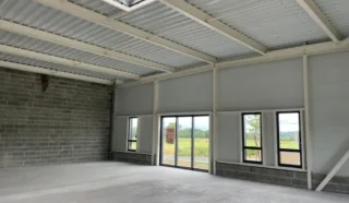  LOCAL COMMERCIAL 150 m² PLECHATEL