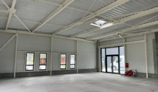 LOCAL COMMERCIAL 150 m² PLECHATEL