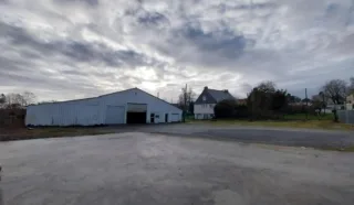  LOCAL D'ACTIVITES 500 M² NAIZIN