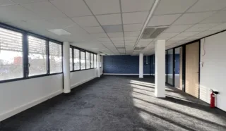  BUREAUX RENNES 676 m²