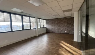  BUREAUX RENNES 676 m²