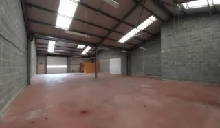  LOCAL D'ACTIVITES 326 m² PONTIVY