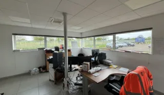  LOCAL D'ACTIVITÉS 550 m² GRANDCHAMPS-DES-FONTAINES