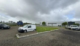  LOCAL D'ACTIVITÉS 550 m² GRANDCHAMPS-DES-FONTAINES