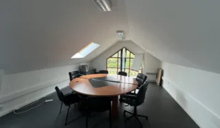  BUREAUX 251 M² CARQUEFOU