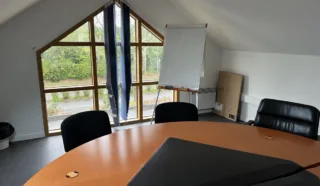 BUREAUX 251 M² CARQUEFOU